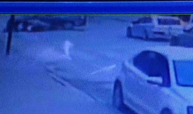 Dönüş yapan otomobil ile motosiklet çarpıştı: 2 yaralı
