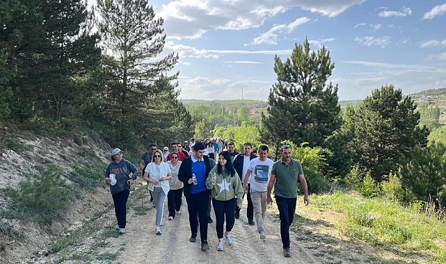 Dumlupınar'da "Adım Adım Sağlık" yürüyüşü