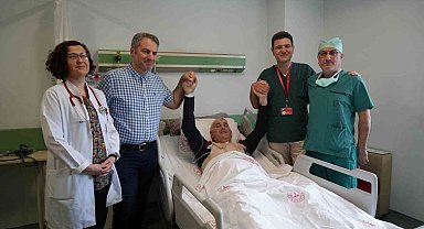 Dünyada 3. vaka: Moyamoya hastası ve her iki şah damarı tıkalı olan hastaya açık kalp ameliyatı
