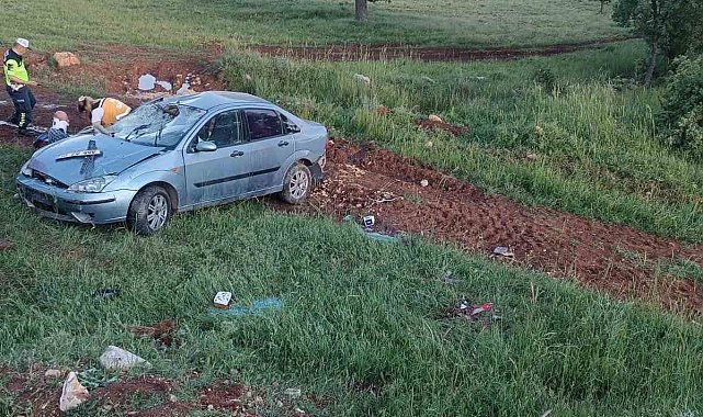 Dursunbey'de otomobil şarampole uçtu; 3 yaralı