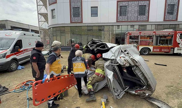 Düzce'de feci kaza 2 yaralı