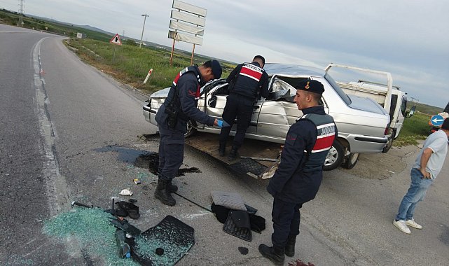 Edirne'de devrilen otomobilin sürücüsü yaralandı