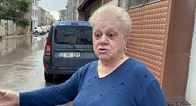 Edirne'de sağanak yolları göle çevirdi