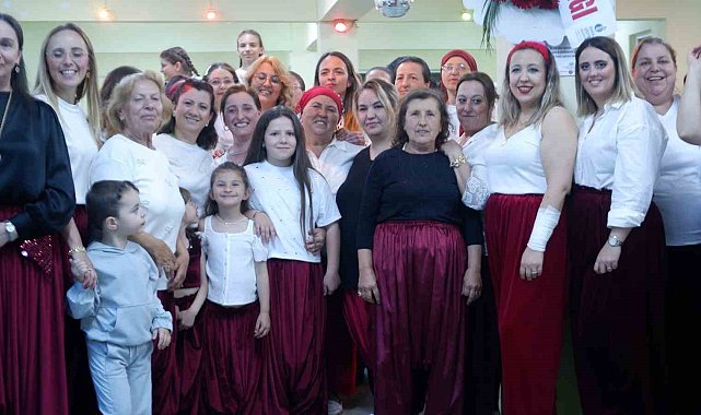 Edirne'de şalvar gecesi renkli görüntülere sahne oldu