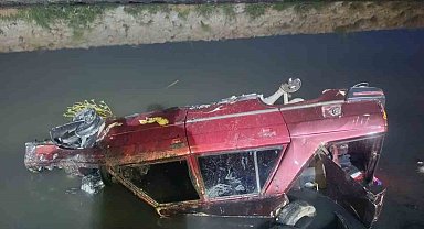 Edremit'te otomobil dereye uçtu, 1 kişi yaralandı