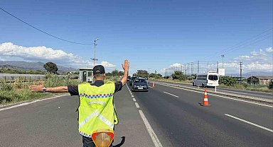 Efeler'de jandarmadan eş zamanlı şok uygulama