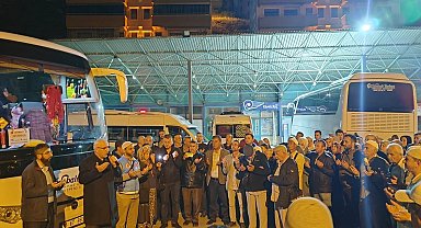 Ek kontenjan hakkı elde eden hacı adayları kutsal topraklara uğurlandı