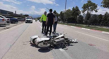 Ekipler dakikalarca dil döktü, parçalanan bisikletini bırakmamak için direndi