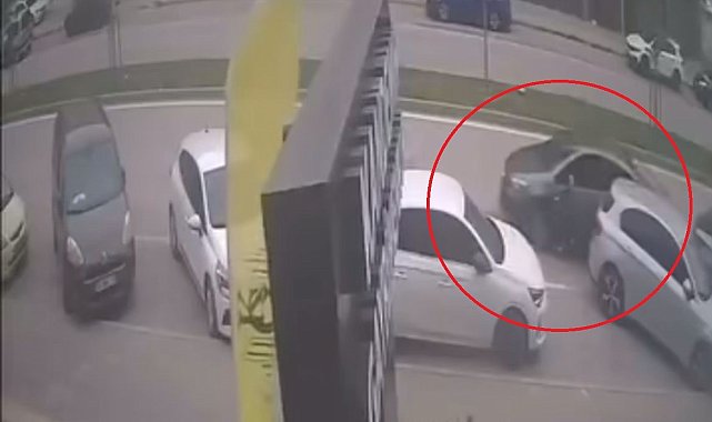 El freni çekilmeyi unutulan araç kazaya böyle karıştı