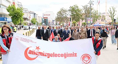 Elazığ'da 'Aile Yılı' yürüyüşü