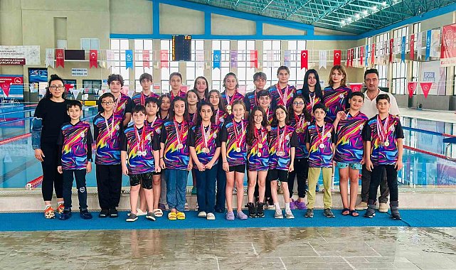 Elazığ'da 87 sporcu şampiyonluk için kulaç attı