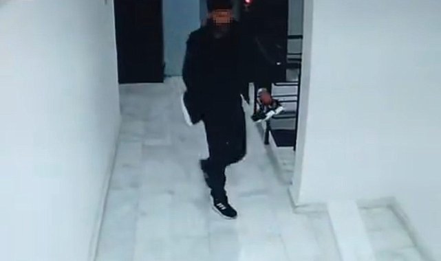 Elazığ'da ayakkabı hırsızlığı kamerada