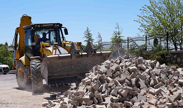 Elazığ'da bayram öncesi mezarlıklarda düzenleme