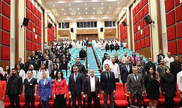 Elazığ'da hemşireler ve ebeler günü kutlandı