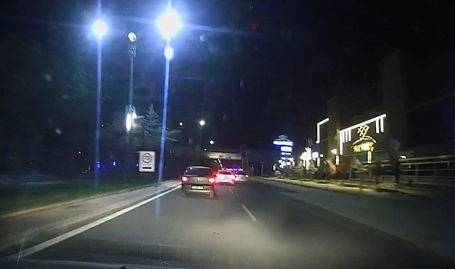 Elazığ'da makas atan sürücü kameralara yansıdı