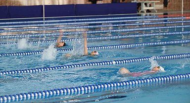 Elazığ'da minikler yüzme müsabakaları tamamlandı