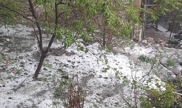 Elazığ'ı dolu vurdu