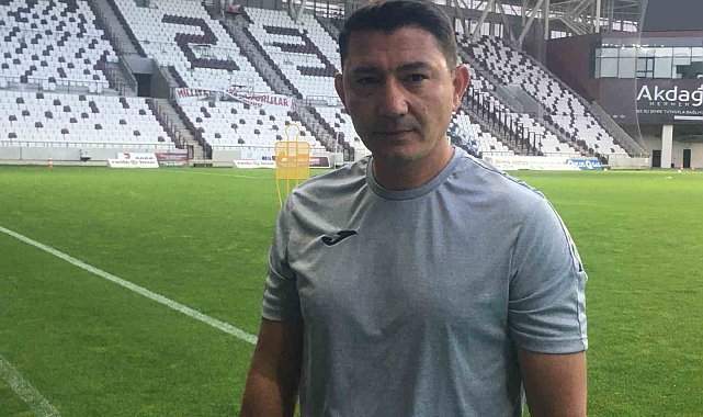 Elazığspor Teknik Direktörü Fırat Gül: "Şehrin beklentisinin farkındayız"