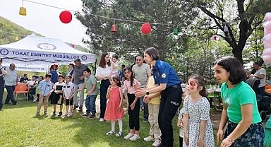 Emniyet personeli özel bireylerle engelleri aştı