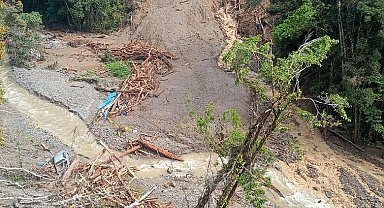 Endonezya'da altın madeninde heyelan: 1 ölü, 19 kayıp