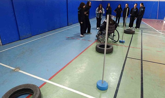 Engellileri daha iyi anlamak için okulda "Empati Parkuru" kuruldu