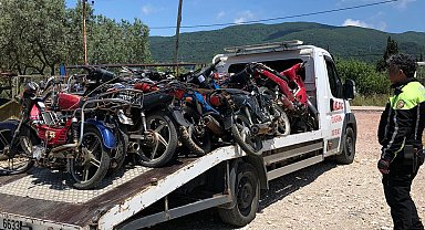 Erdek'te tescilsiz motosikletler toplandı