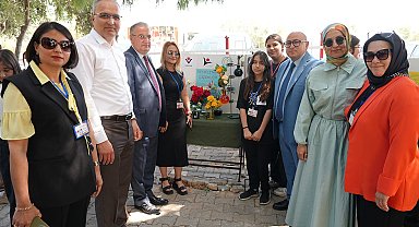 Erdemli'de 10 okulda bilim fuarı açıldı