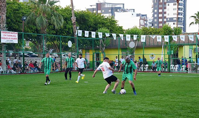 Erdemli'de kurumlar arası 'Futbol Turnuvası' başladı