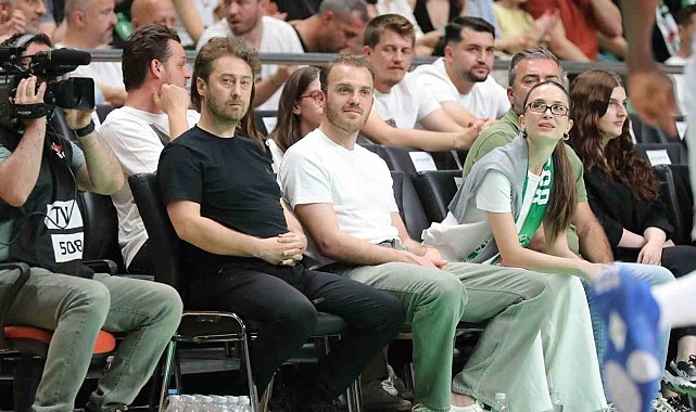 Ertuğrul Ersoy'dan Bursaspor Yörsan'a tribün desteği