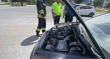 Erzincan'da araç yangını