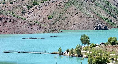 Erzincan'da baraj gölünde yapılan aramalarda kayıp gencin cesedine ulaşıldı