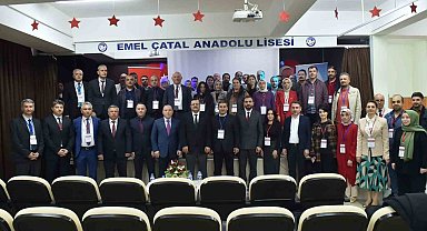 Erzurum'da 'Öğretmenlerin bakış açısıyla eğitimde öne çıkan konular' çalıştayı