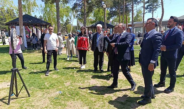Erzurum'da aile festivali renkli görüntülere sahne oldu