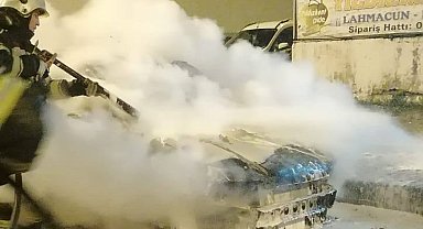 Erzurum'da araç yangını korkuttu