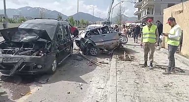 Erzurum'da feci kaza: Beton mikseri onlarca aracı biçti