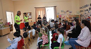 Es Çocuk Evi'nin minikleri trafik dedektifi oldu
