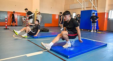 Esenyurt Belediyesi gençleri geleceğe sporla hazırlıyor