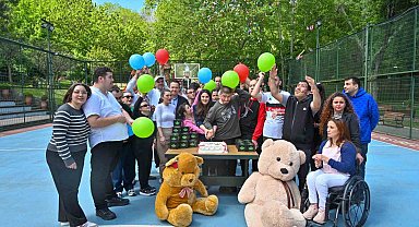 Esenyurt'ta Belediyesi, engelli bireylerin topluma kazandırılması amacıyla Menekşe Engelsiz Kafe'yi hayata geçirdi