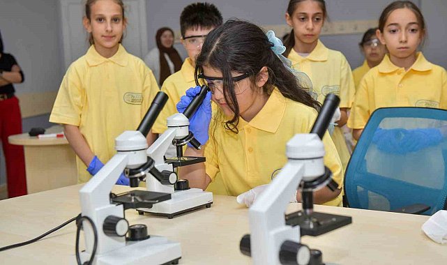 Esenyurt'ta Hayal Fabrikası Çocuk Atölyeleri başladı
