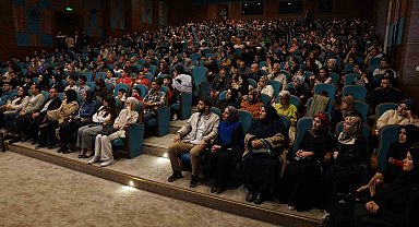 Esenyurt'ta "Kelimenin Esrarı" öyleşisi yoğun ilgi gördü