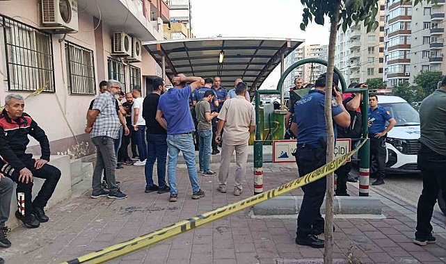 Eski eşi tarafından alt geçitte tabancayla öldürüldü