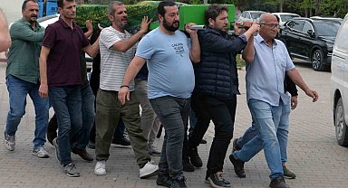 Eski kocası tarafından öldürülen 2 çocuk annesi toprağa verildi