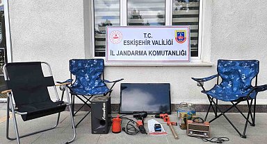 Eskişehir'de ilginç hırsızlık olayı: Kamp sandalyelerini ve piknik ekipmanlarını çaldılar