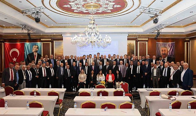 Esnafın sorunları İzmir'de masaya yatırıldı