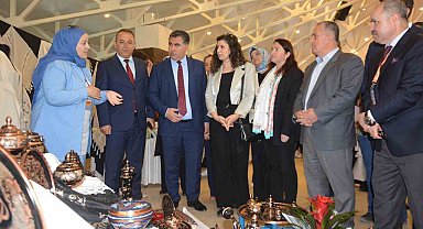 Ev kadınları, sanatın kadınları oldu: Yüzlerce el emeği ürün açılan sergiyle görücüye çıktı