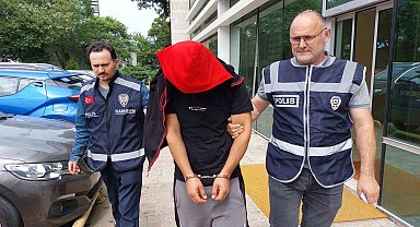 Evine misafirliğe gittiği kadını taciz ettiği iddiasıyla tutuklandı