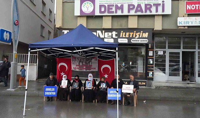 Evlat nöbetinde gözyaşları yerini umuda bıraktı