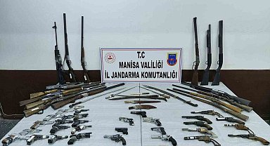 Evlerinden cephanelik çıktı