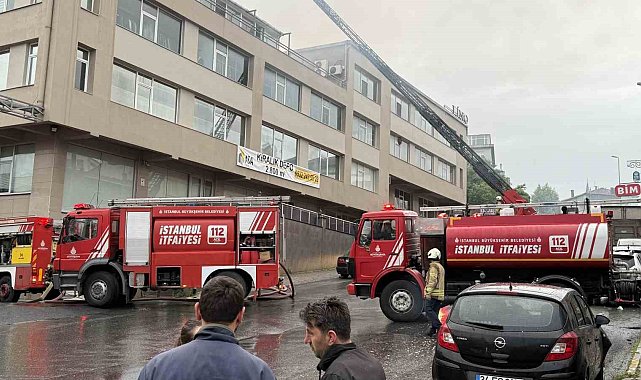 Eyüpsultan'da tekstil fabrikasında yangın paniği