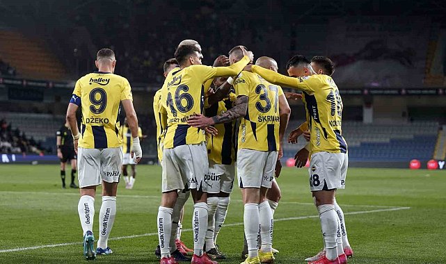 Fenerbahçe, deplasmanda üst üste 4. maçını kazandı
